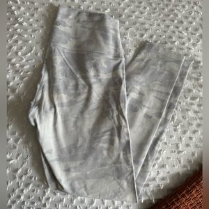 Lululemon Leggings - White/Grey Camo